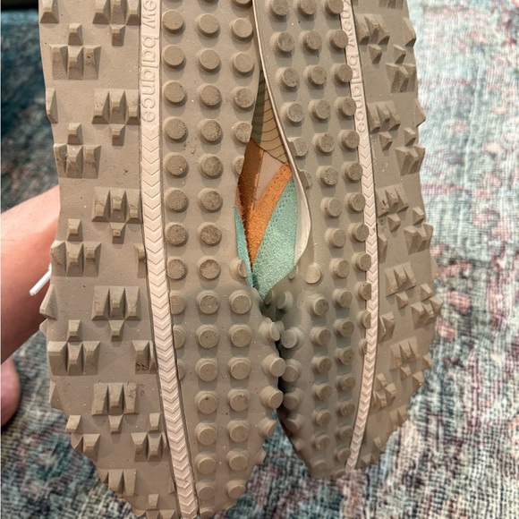 Mint and Tan New Balance XC-72 - Picture 6 of 7